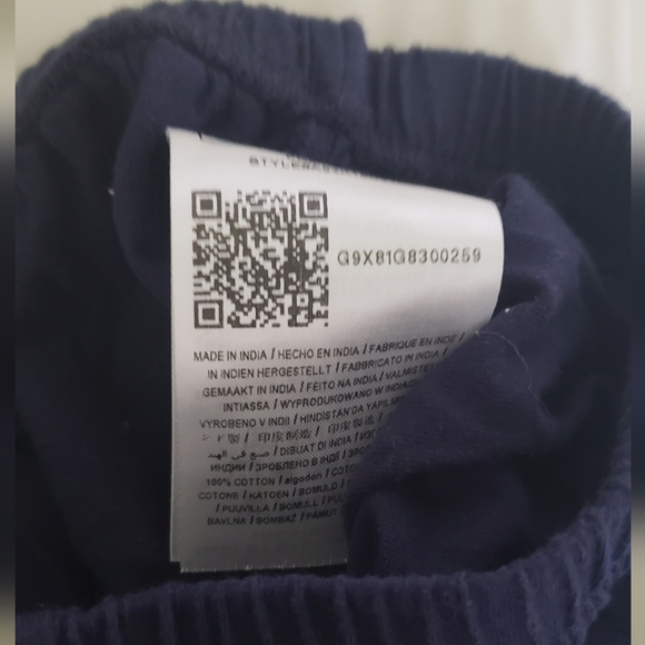 Guess dress with underwear - Picture 3 of 3